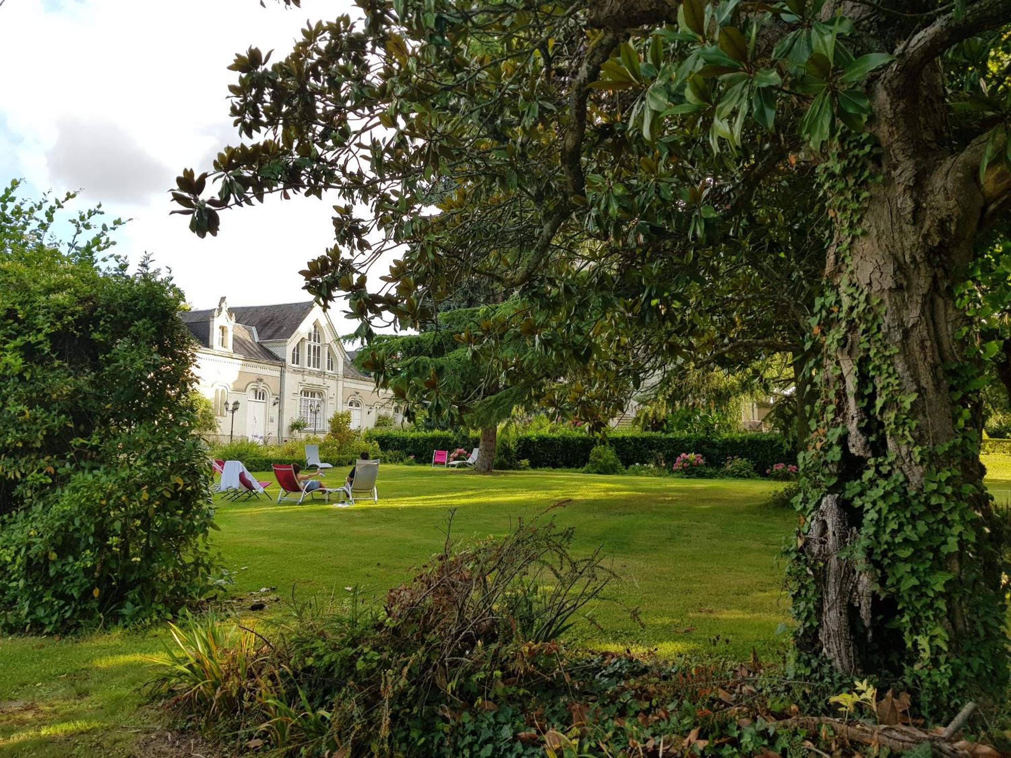 Domaine De L'Oie Rouge Bed and Breakfast Les Rosiers Eksteriør billede